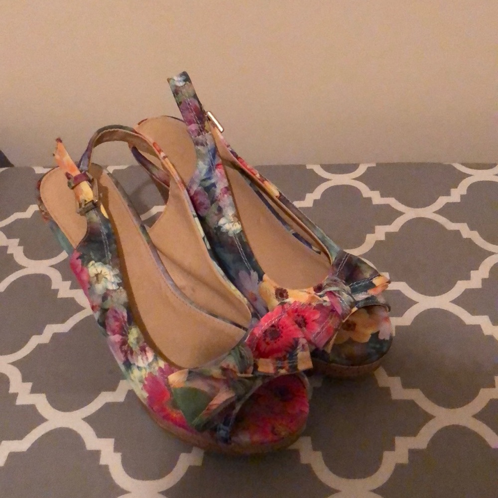 Wedge sandles